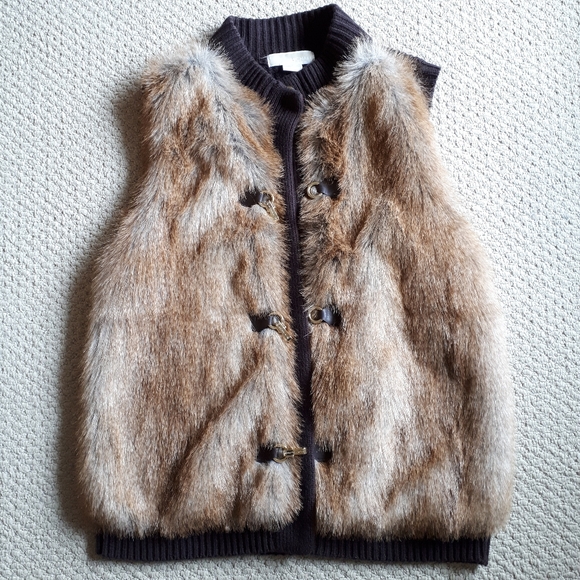 MICHAEL KORS FAUX FUR VEST - Picture 4 of 10